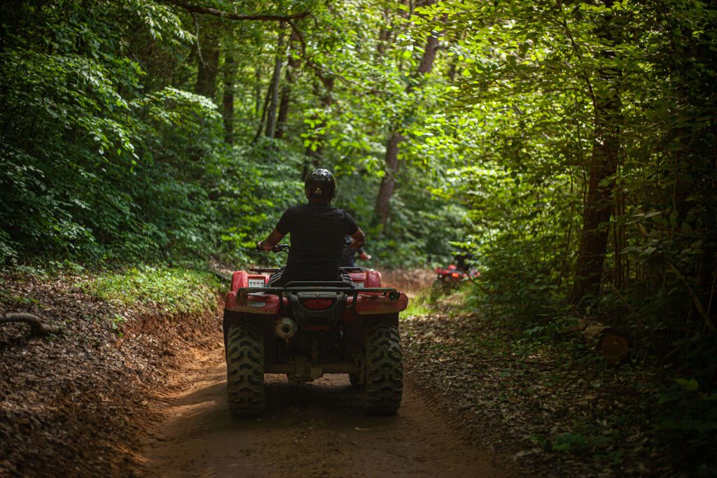 Utforska Skellefteås natur med fyrhjuling från Tidy Powersports i Skellefteå AB – stort utbud och expertrådgivning.